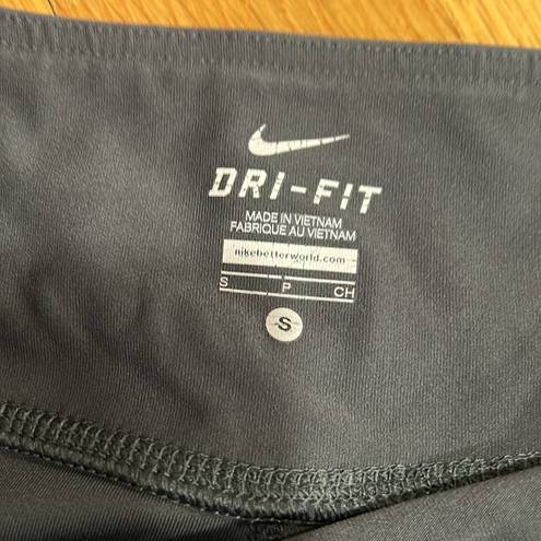 Nike  size small bottoms good condition