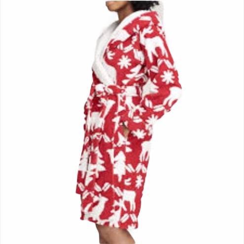 Vera Bradley  Reindeer Intarsia Fleece Robe, Red