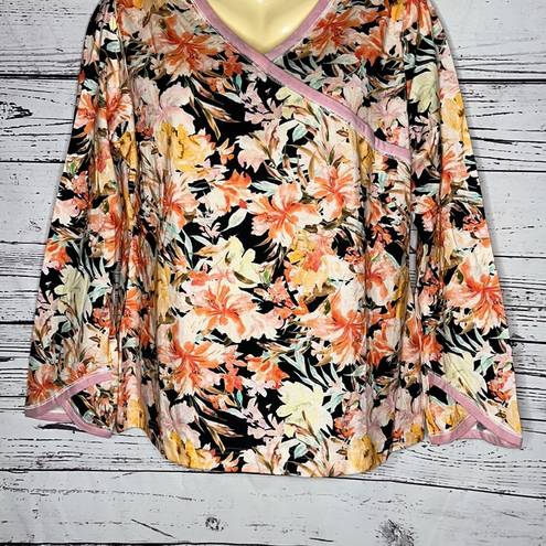 Garnet Hill  NWT Size M Floral Print V-Neckline Organic Cotton Knit Top Shirt