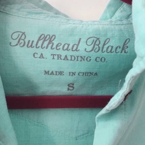 Bullhead Black  Chambray mint button down top S