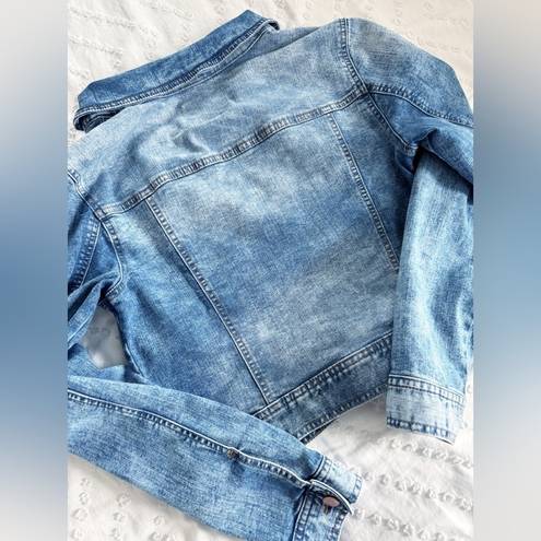 Celebrity Pink Stretch Denim Jean Jacket Size Medium Cropped Lightweight Spring