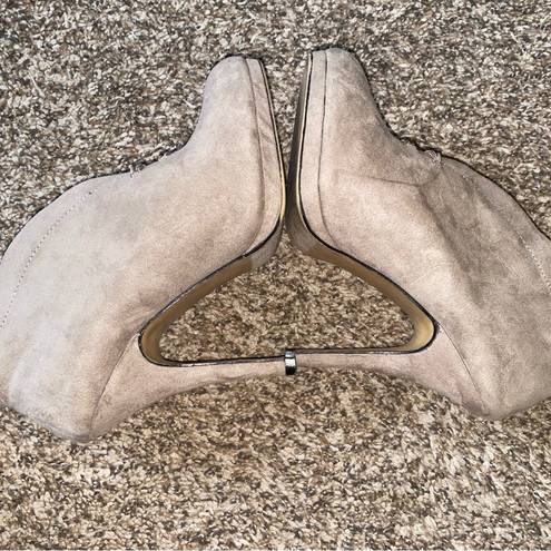 Apt. 9 Never been worn nude booties