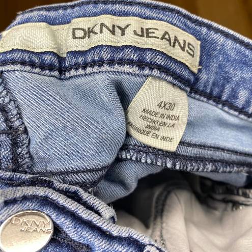 DKNY  Jeans Blue Denim Straight Leg Mid Rise Stretch 4 x 30 Pants