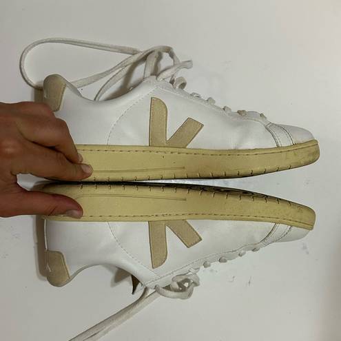 VEJA  URCA CWL White Butter Leather Unisex Sneakers Size W-11 M-9.0