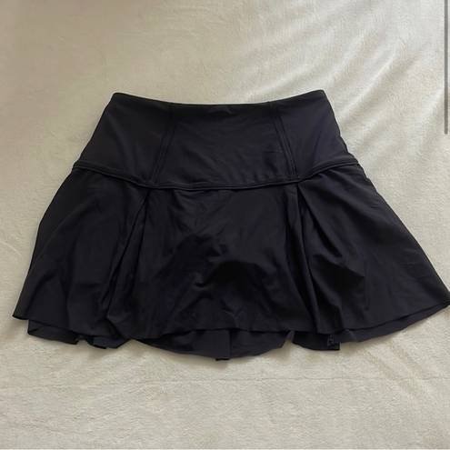 Lululemon  navy blue skirt