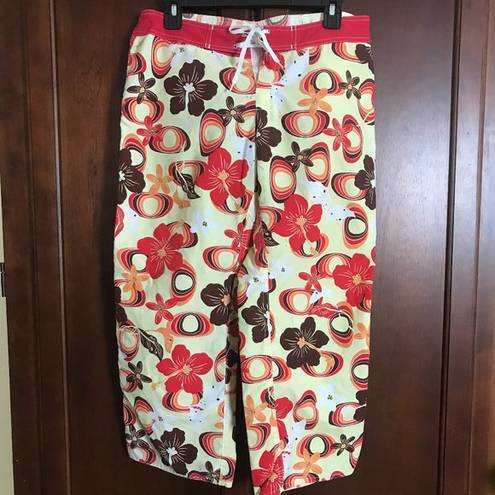 Patagonia  Water Surf Style Capri Pants Yellow Flower Print Size 6