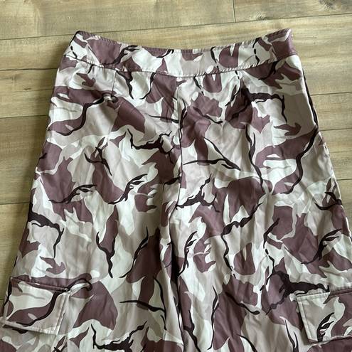 Pretty Little Thing NWT  Grey Camo Metal Trim Cargo Pants Sz 10