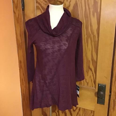 DKNY 3 for 20$ bundle  NWT burgundy turtleneck sweater