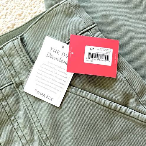 Spanx Stretch Twill Ankle Cargo Pants in Soft Sage