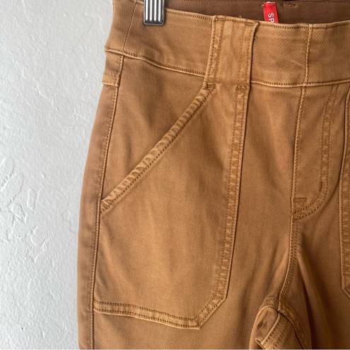 Spanx  Petite High Waisted Stretch Twill Ankle Cargo Pant in Honey Glow