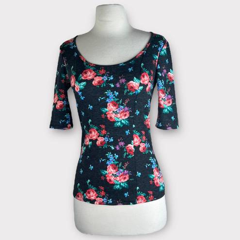 Kirra  | Floral 3/4 Sleeve Multi-Colored Exposed Zipper Accent Top Medium