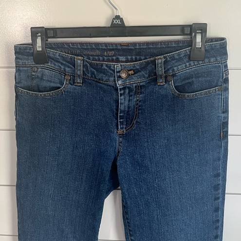 Talbots Talbot’s signature straight women’s blue jeans, size 4 💛