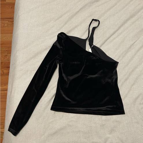 L'Academie L’Academie NWT Weller Top in Black Velvet size Medium (M)