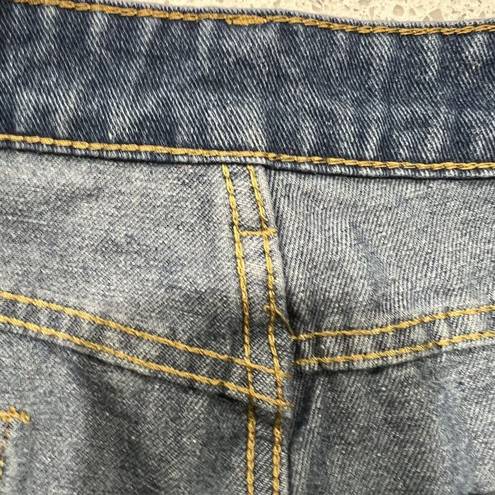 Women's Size XL 32 Relaxed Fit Button Fly High Rise Denim Jeans Medium Wash Blue