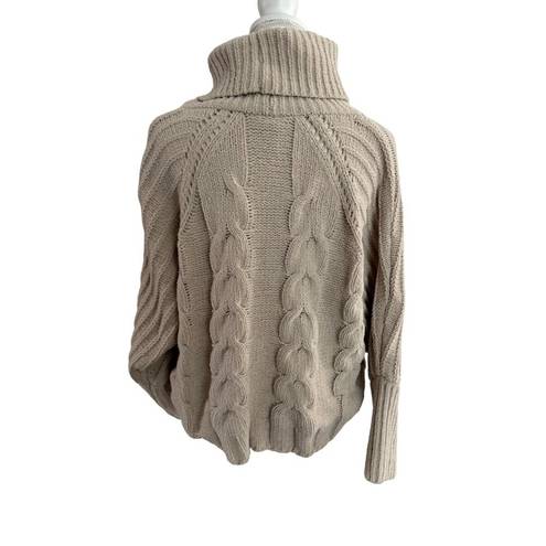 The Moon  & MADISON Beige Cable Knit Turtleneck Size Large