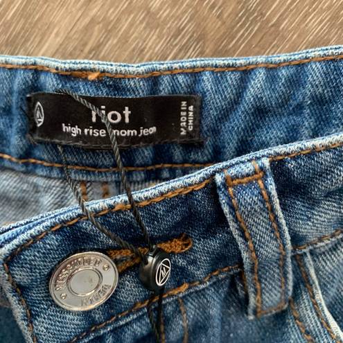 Missguided High Rise Double Rip Riot Mom Jeans