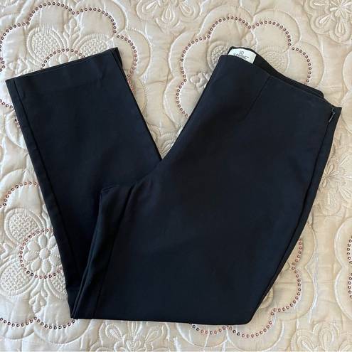 Chico's  So Slimming Crop Pants in Black Size 0.5 / S (6)