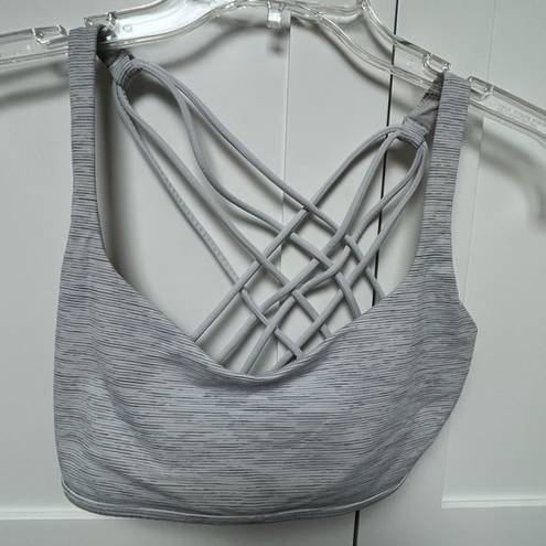 Lululemon  free to be bra size 8