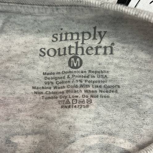 Simply Southern SS  Love One Another Puppy Dog Graphic Gray T Shirt Women's M