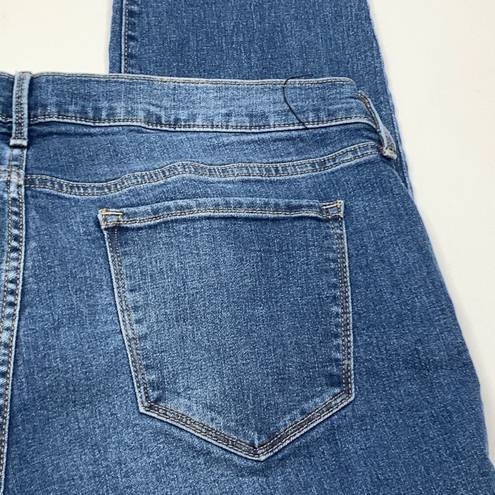 Old Navy  Women's Denim Five Pocket Mid-Rise Original Straight Jeans Blue Size 16