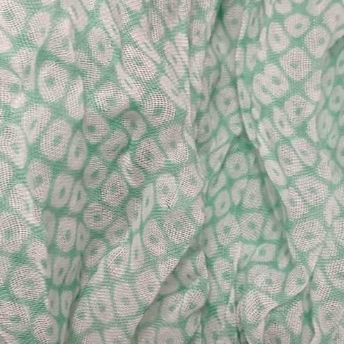 infinity  Scarf Mossimo NWT green & white geometric shapes  fall winter