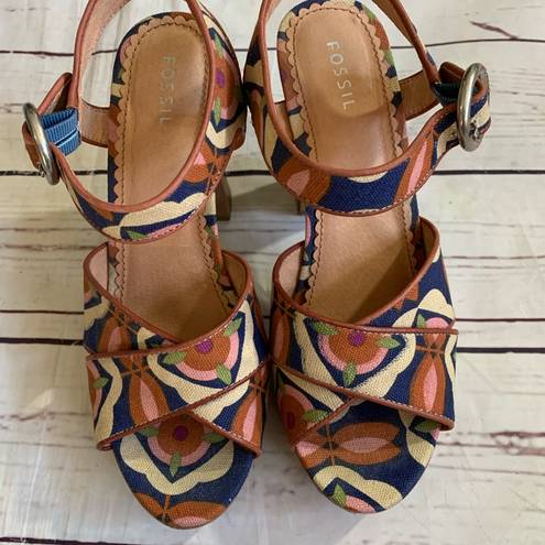 Fossil  size 6 wood heel brown floral sandals shoes