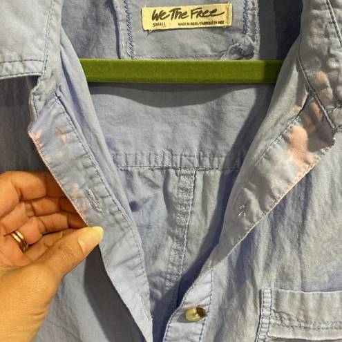 We The Free  Blue Happy Hour Button Down Shirt Sz S