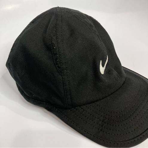 Nike  feather light dri-fit hat one size