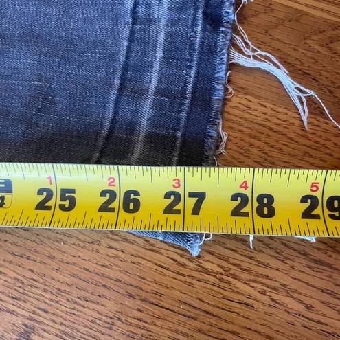 Umgee  Skinny Straight Distressed Raw Hem Jeans Size 27 EUC Bin C