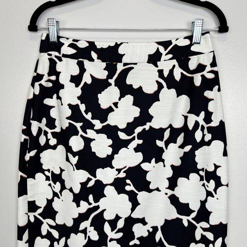 Kate Spade  Knee Length Pencil Skirt Black White Pink Floral Print Womens Size 6