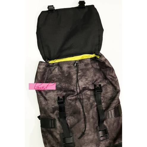 Burton NEW  Tinder Backpack Blackout Distress Tie-Dye Large Laptop Bag Outdoor