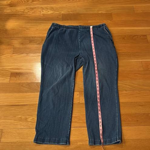 Lands'End Lands’End women’s sport knit straight leg pull on jeans size large .(14-16)