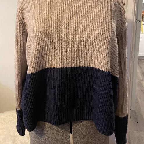 Stitch Fix Soft color block cropped, beige, navy, dark yellow chunky sweater 