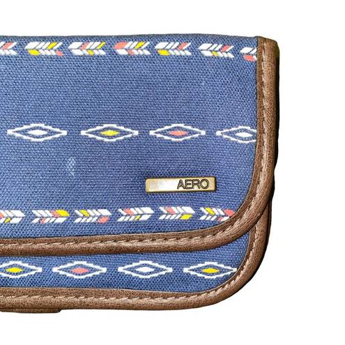 Aeropostale AERO  Wallet Aztec Print Canvas Leather fold over Snap Closure blue