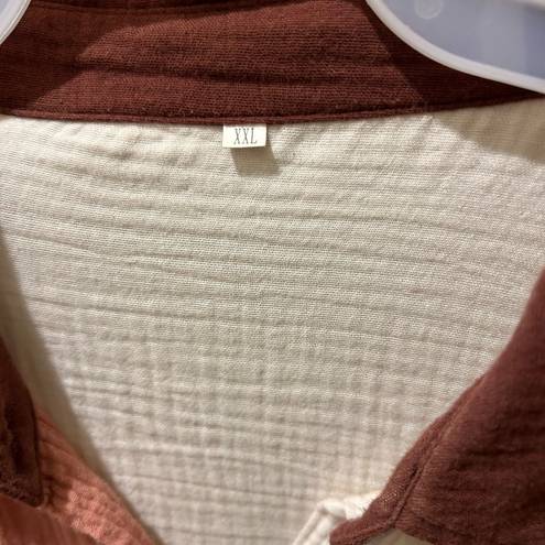 Womens button up shirt Size XXL