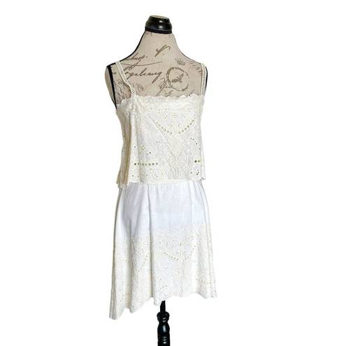 Chelsea and Violet Chelsea Violet Dress Sz Medium Beige Eyelet Mini Graduation Ceremony Bohowestern