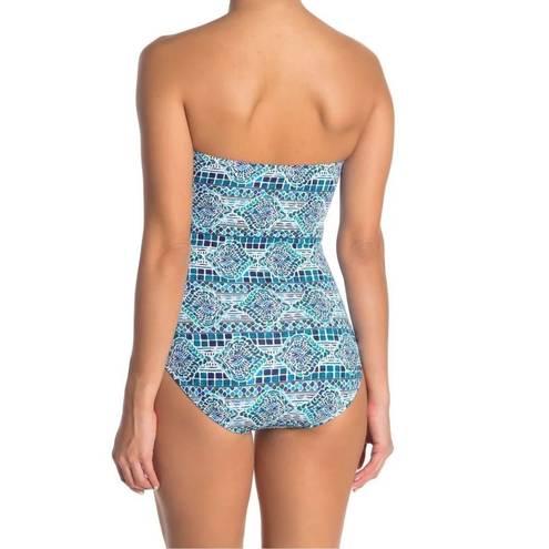 Tommy Bahama New.  V-wire swimsuit. MSRP $149