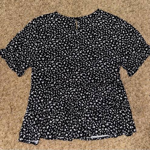 Paper Crane  shirt black floral blouse, elastic at short sleeves, size small