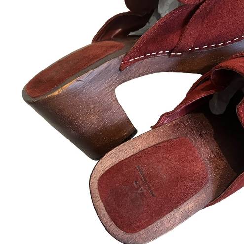 American Eagle  Vintage 90’s/Y2K Suede Wood Platform Mules Clogs Maroon