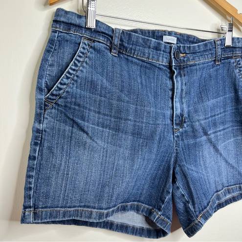 Liz Claiborne  Classic Denim Jean Shorts Women’s Size 16 Button Flap Back Pockets