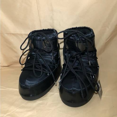 The Moon  Boot Icon Glance Low Snow Boots