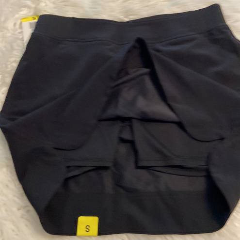 32 Degrees Heat 32 Cool Skorts size S length 17”brand new with tags color black