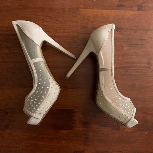 GUESS Cacei woman's heels beige natural rhinestones evening formal Size 8.5M