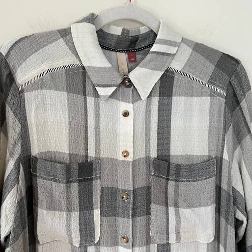 Pilcro Longline Plaid Long Sleeve Collared Button Down Tunic Shirt Gray White