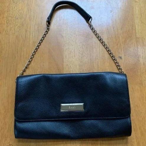 DKNY  Authentic Black Leather Chain-Link Clutch Purse Bag, Medium.