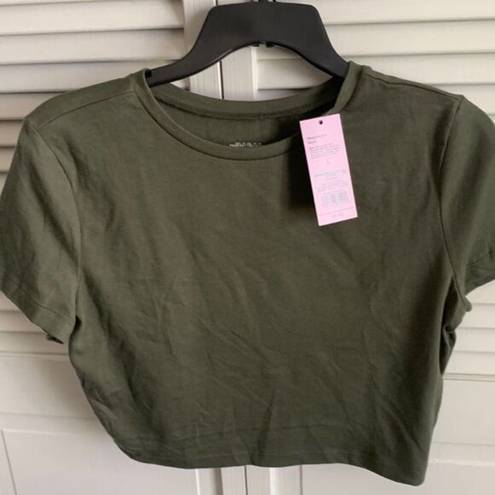 Wild Fable  crop in size Large NWT