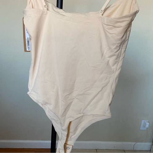 SKIMS  Fits Everybody Camisole Thong Bodysuit Sand/Beige NWT size S