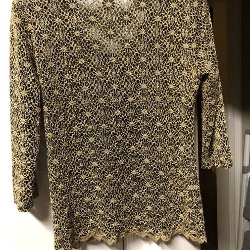 Daisy E K Designs Vintage Gold  Lace Top Size Small