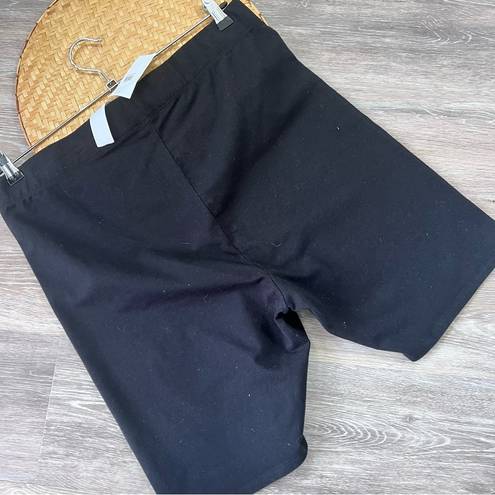 Good American Nwt  black biker shorts