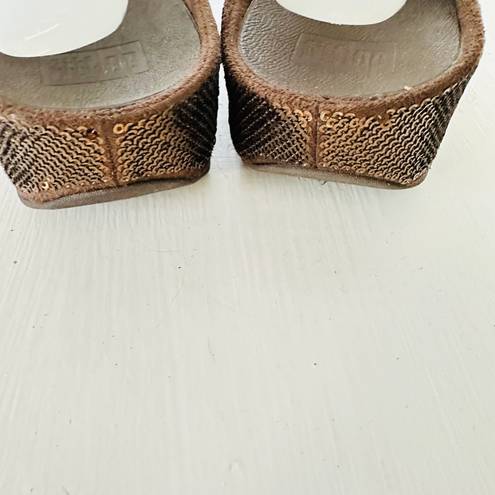 FitFlop Women's Sandals Sequins wedge Size 9 flip flop